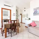 Casa de Férias Camesena 40 - 2br For 4 Near Tiburtina *