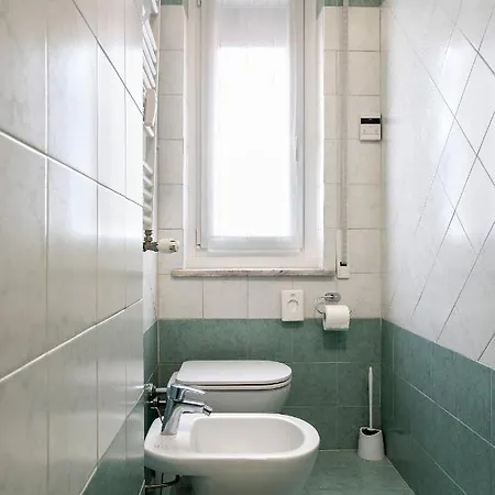 Stylish & Cozy - 5 Star Location- Balcony - View Dom wakacyjny Rzym